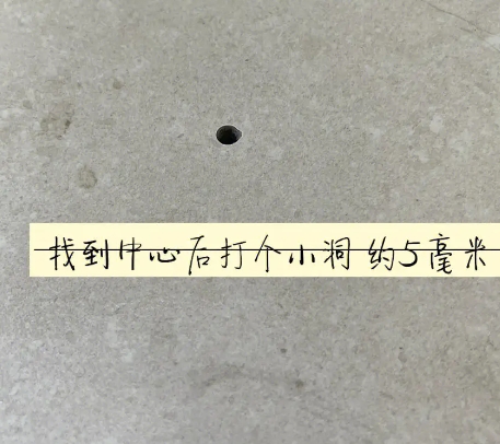 八公山瓷砖空鼓维修公司专业解答在瓷砖铺贴过程中，如果砂料搅拌不均匀，将会带来以下问题